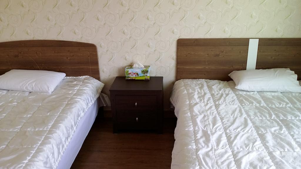 Geomunoreum Hostel Чечжу Екстер'єр фото